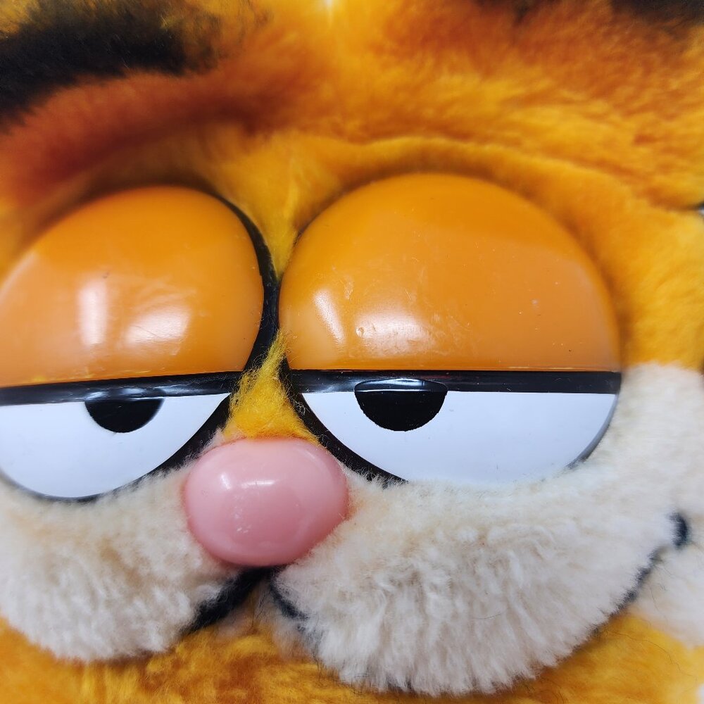 Vtg 1981 Dakin Garfield Cat Sitting 9" Plush Shredded Clippings Stuffed Animal - Picture 6 of 15